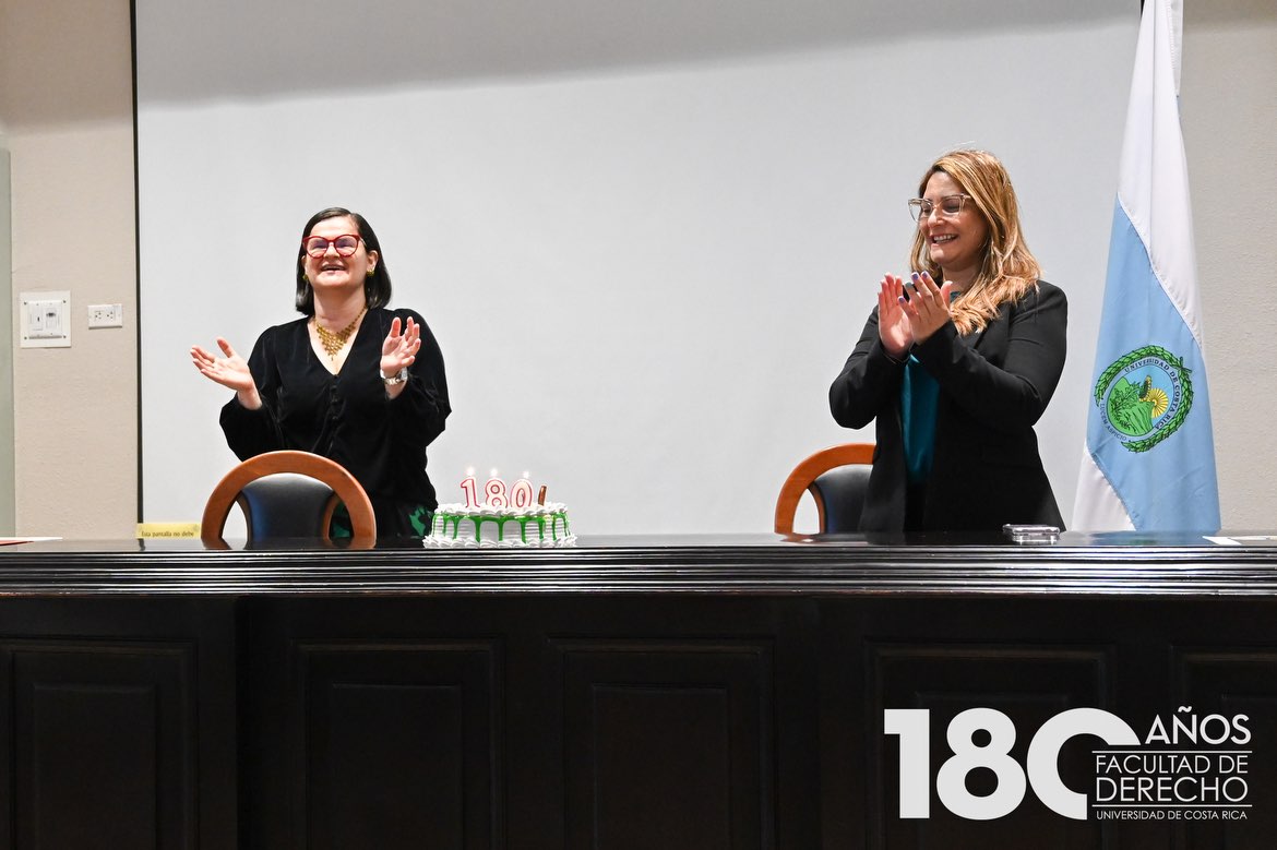 Entrega de billete de loteria