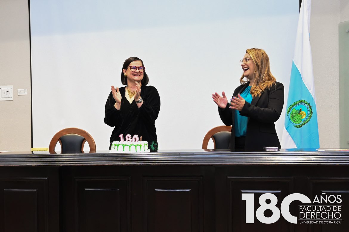 Entrega de billete de loteria