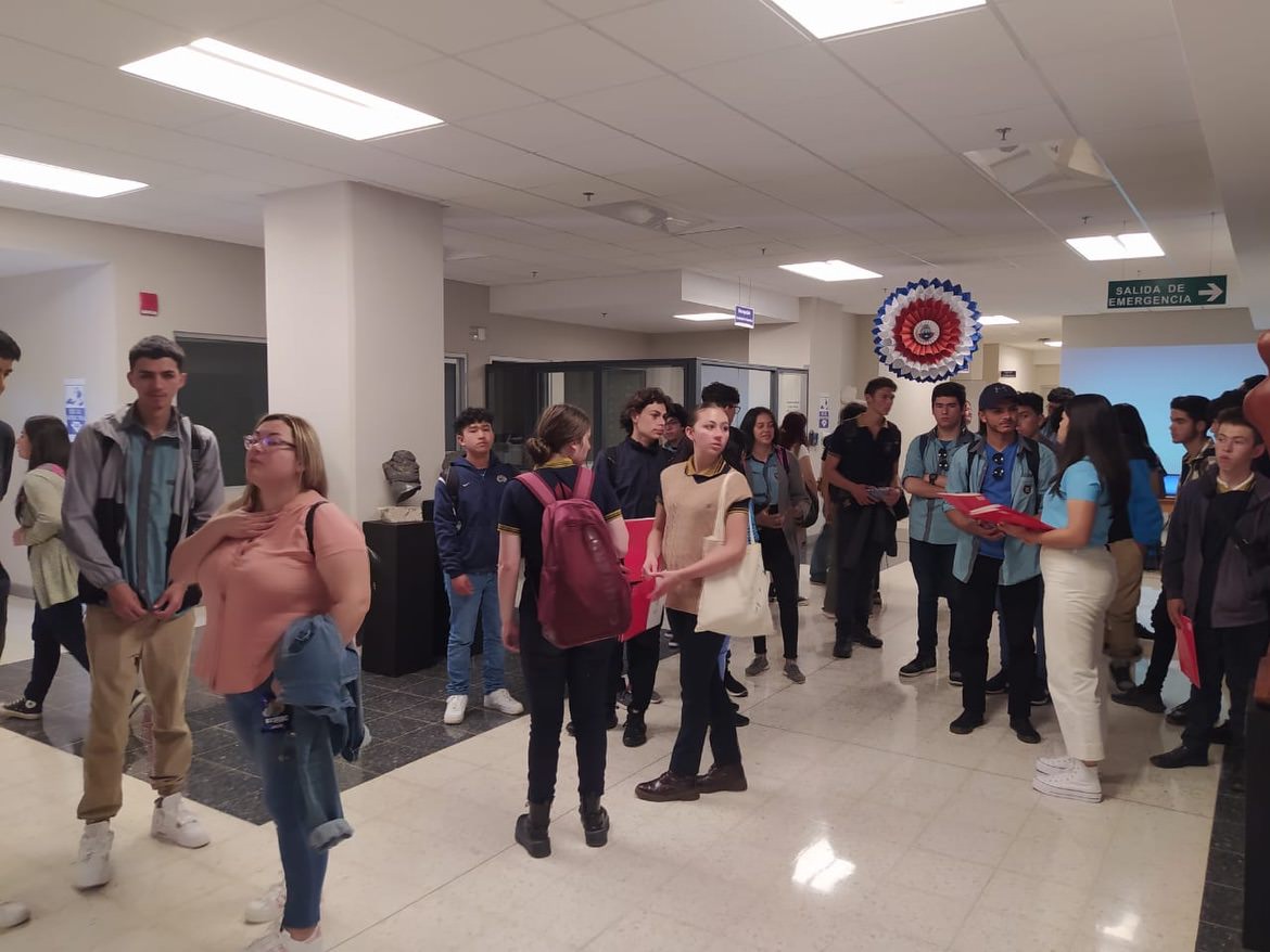 imágenes feria vocacional 2023